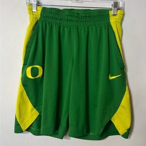 Nike Oregon Ducks Green & Yellow Athletic Basketball Shorts Size Small